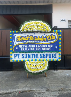 Papan Bunga Duka di Latuhalat